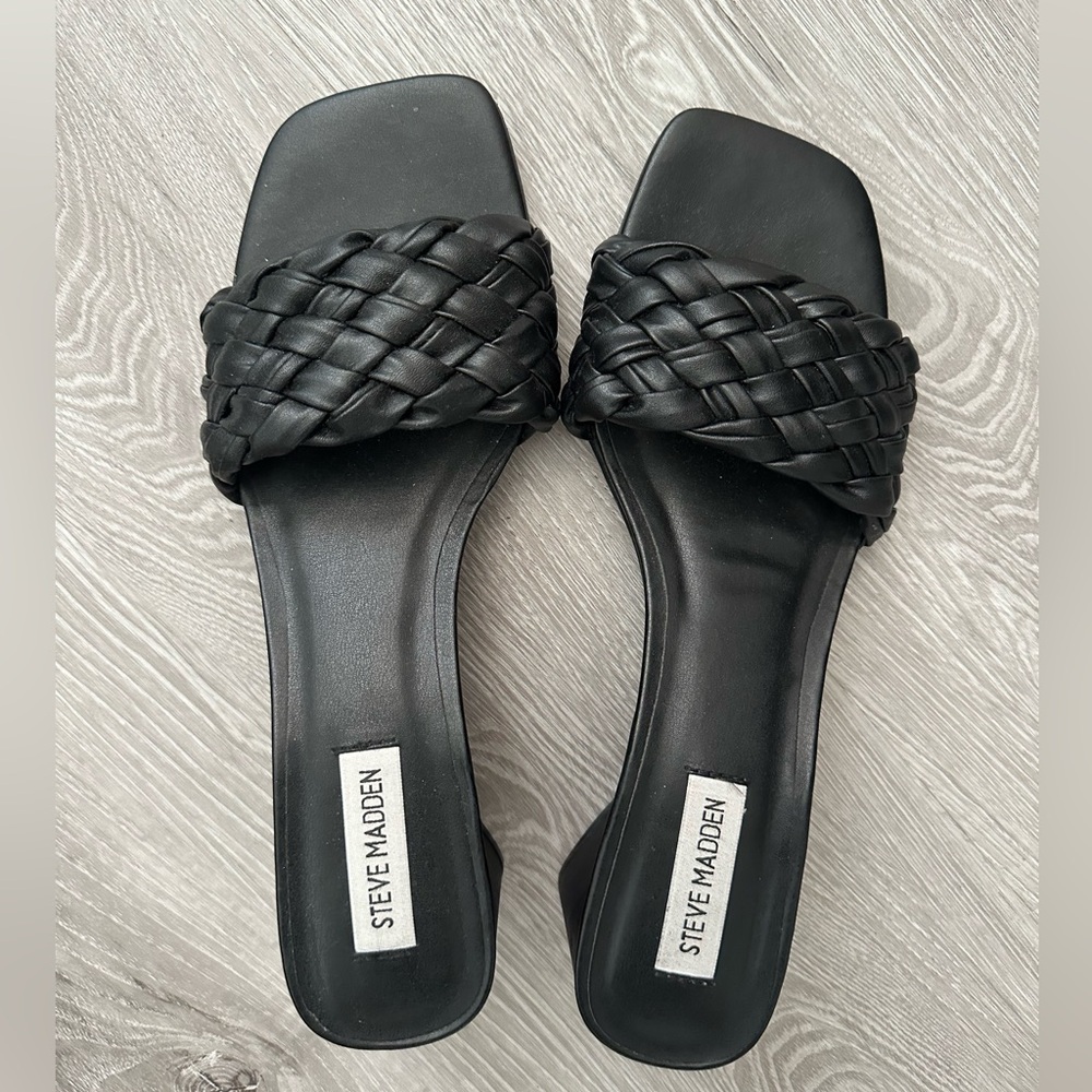 Steve Madden block heel sandal (worn once!)